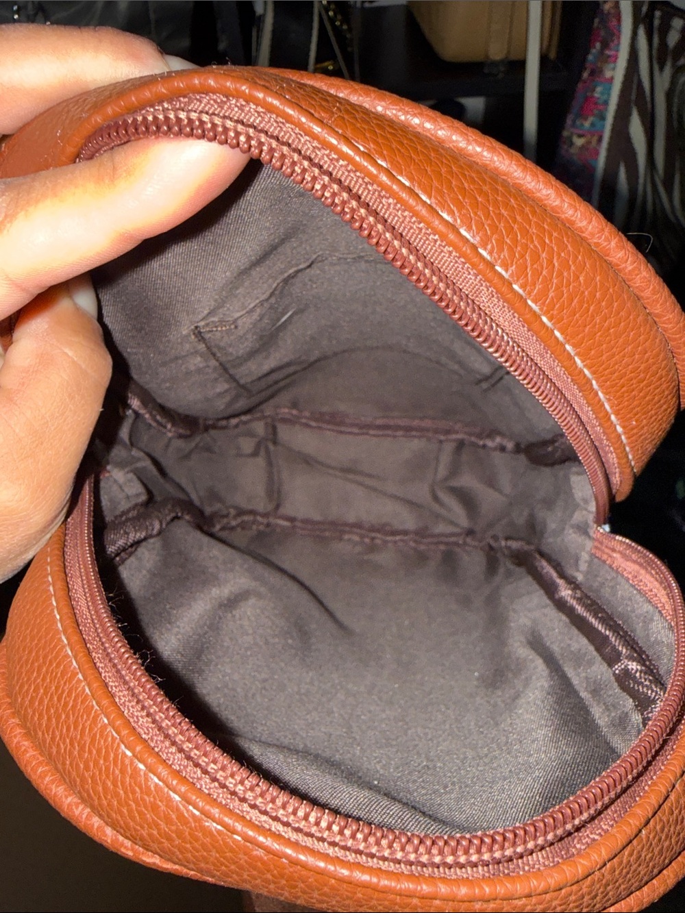 WAN&KELO Sling Bag - Picture 5 of 5